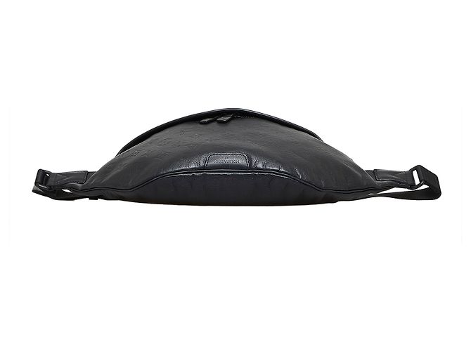 Bumbag Marsupio Louis Vuitton Shadow Discovery nero con monogramma - vista 4