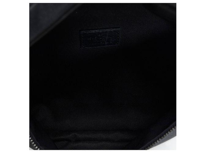 Bumbag Marsupio Louis Vuitton Shadow Discovery nero con monogramma - vista 5