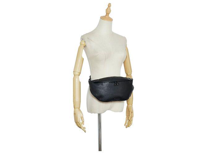 Bumbag Marsupio Louis Vuitton Shadow Discovery nero con monogramma - vista 9