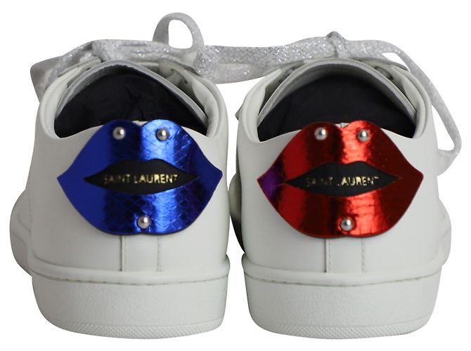 Tênis clássico Saint Laurent Lips Court em couro branco - vista 4