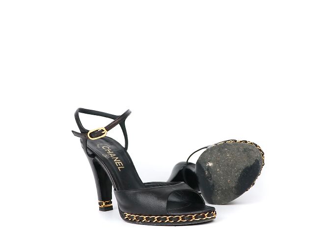 Timeless CHANEL - Décolleté senza tempo (T37.5) Nero - vista 2