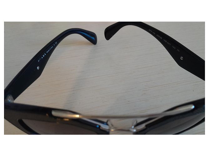 Autre Marque Gafas de sol Prada Negras de Plástico Negro - vista 3
