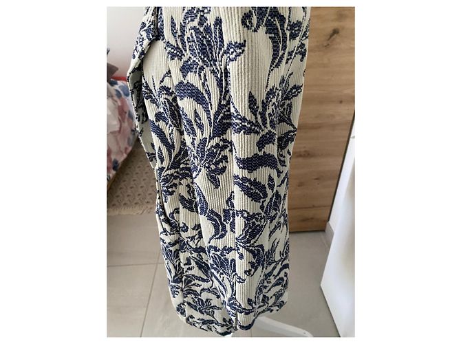 Alain Manoukian Abrigos, Ropa de calle - vista 8