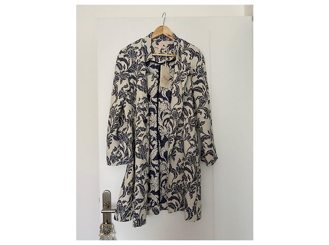 Alain Manoukian Abrigos, Ropa de calle - vista 9