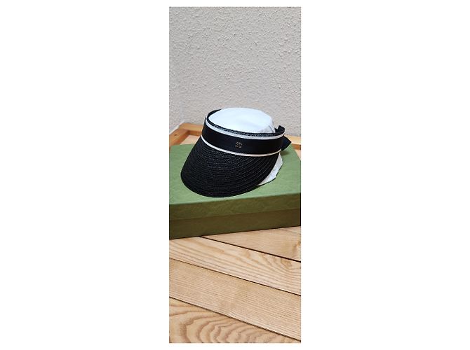 Cambon Visiera da crociera collezione Chanel 2022 Nero Bianco - vista 9