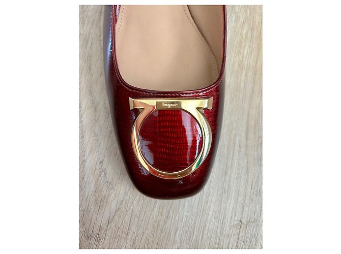 Salvatore Ferragamo Lackleder Pumps Dunkelrot - Ansicht 4
