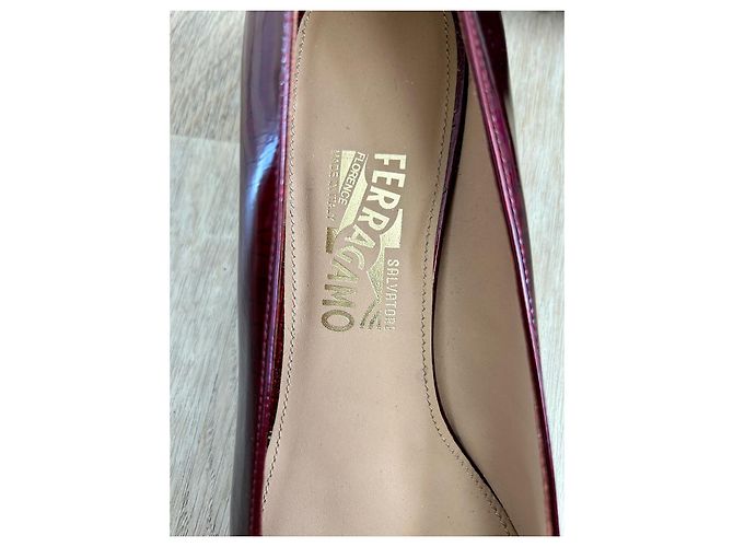 Salvatore Ferragamo Lackleder Pumps Dunkelrot - Ansicht 5