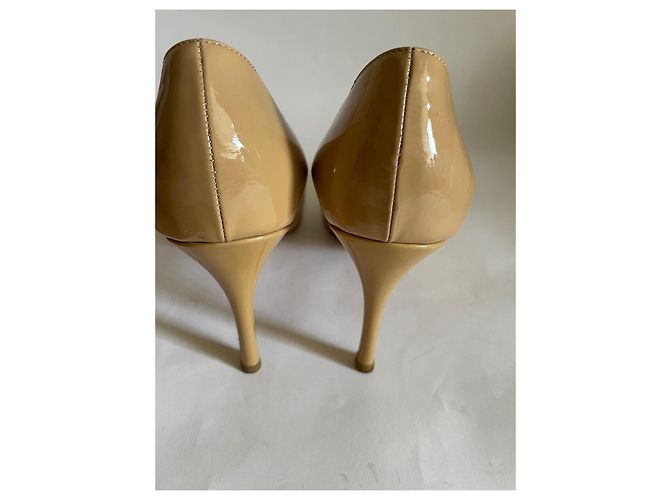Décolleté Miu Miu in vernice beige 41 - vista 12