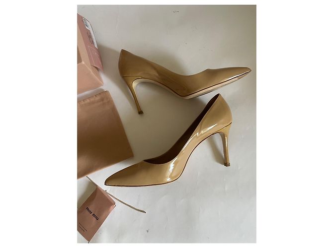 Décolleté Miu Miu in vernice beige 41 - vista 13