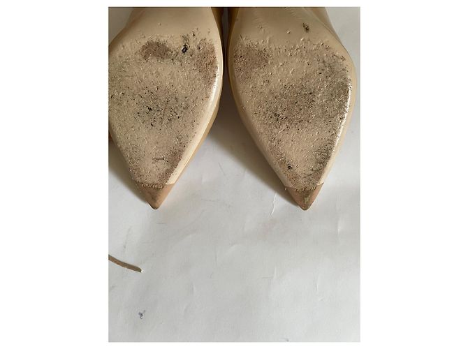 Décolleté Miu Miu in vernice beige 41 - vista 7