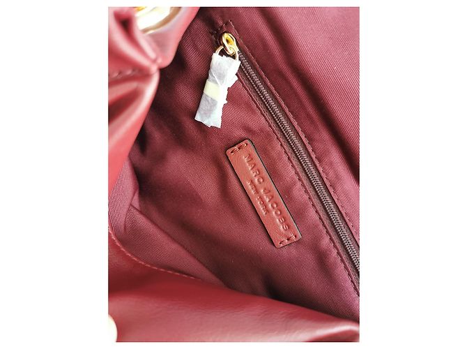 Borsa Marc Jacobs Pillow in pelle bordeaux con finiture oro Rosso Bordò Gold hardware - vista 12