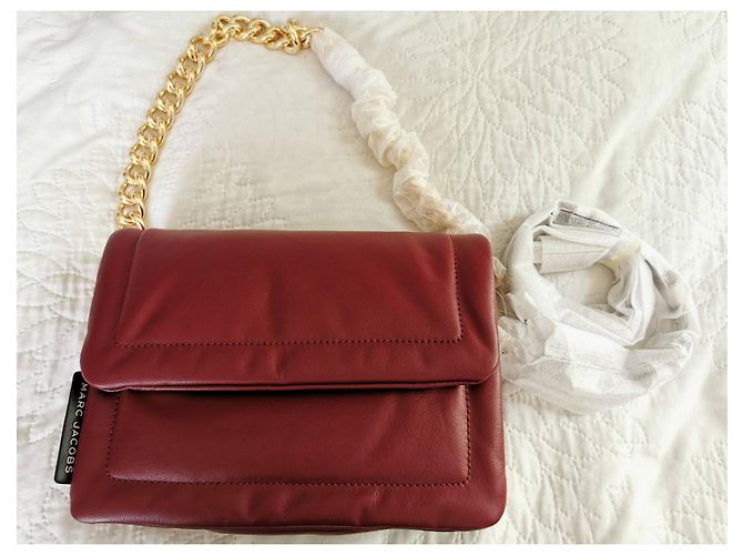 Borsa Marc Jacobs Pillow in pelle bordeaux con finiture oro Rosso Bordò Gold hardware - vista 5