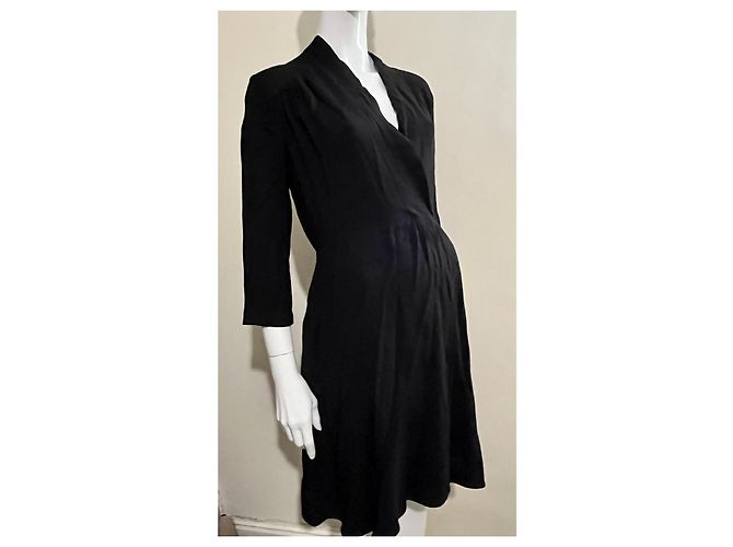 Ghost London Schwarzes Wickelkleid aus Viskose, Großzügig dimensioniert - Ansicht 2