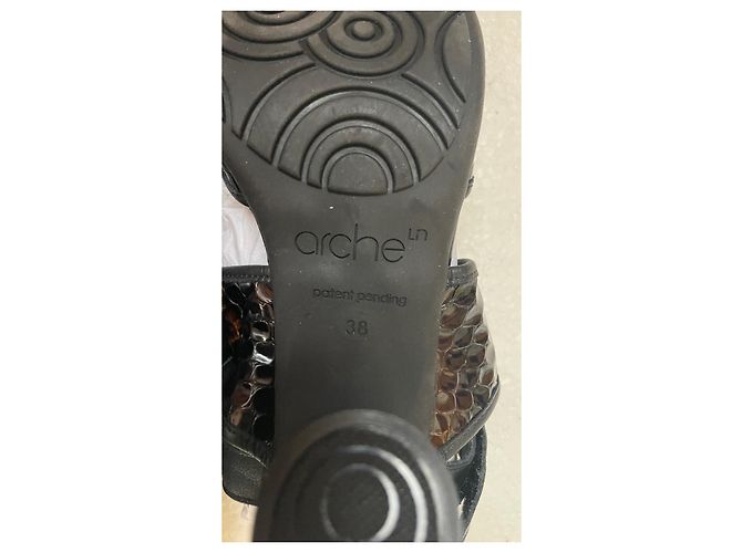 Autre Marque Sandali con tacco ARCHE in pelle laccata verde e marrone 38 Multicolore - vista 6