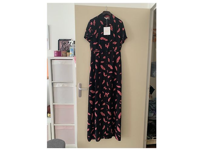 Robe Diane Von Furstenberg en soie noire motif bouche Rose - vue 3