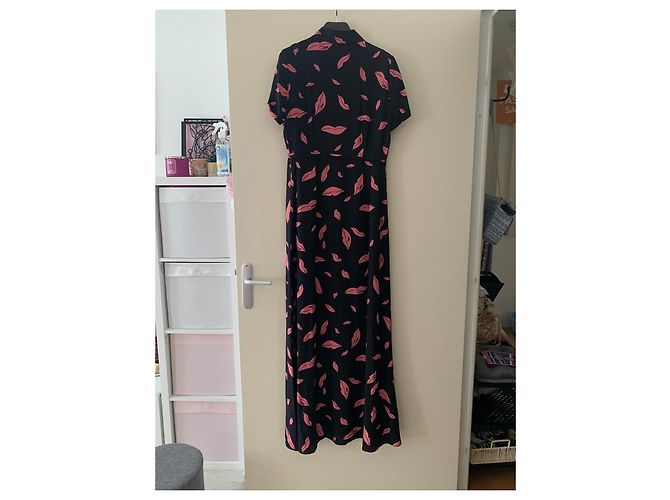 Robe Diane Von Furstenberg en soie noire motif bouche Rose - vue 6