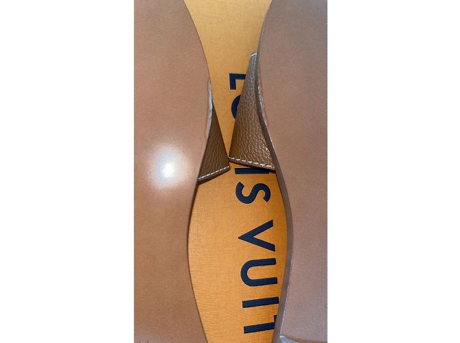 LOUIS VUITTON  Mules & clogs T.EU 39 Leather - view 5