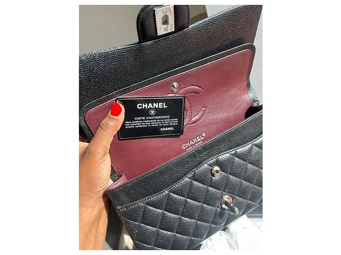 Borsa a mano Chanel in pelle caviar nera media Nero - vista 7