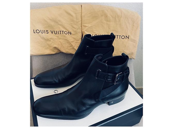 Louis Vuitton Boots Black - view 4