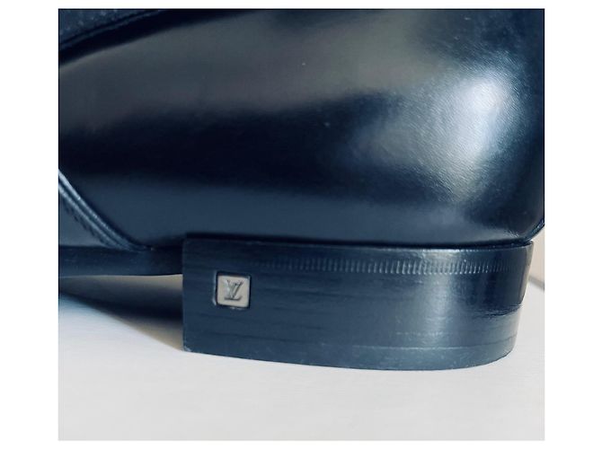 Louis Vuitton Boots Black - view 5