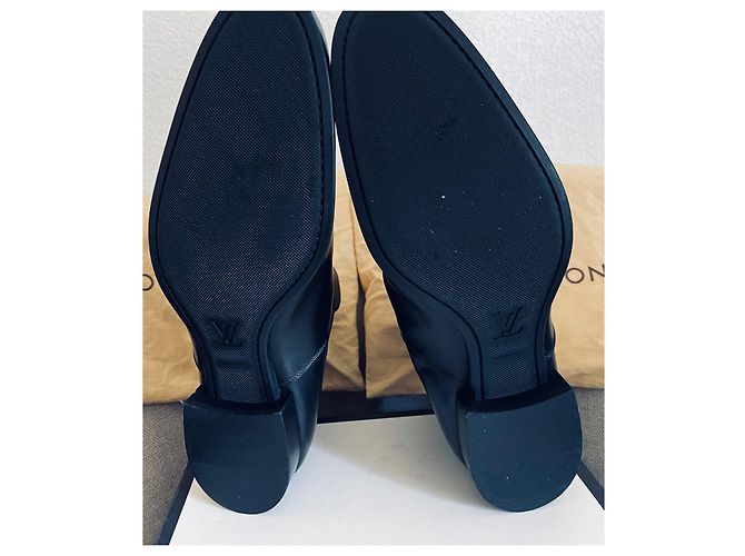 Louis Vuitton Boots Black - view 8