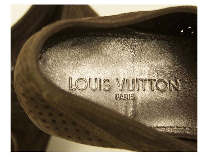Louis Vuitton LV Scarpe stringate Oxford traforate in pelle scamosciata marrone da uomo 7 - vista 10