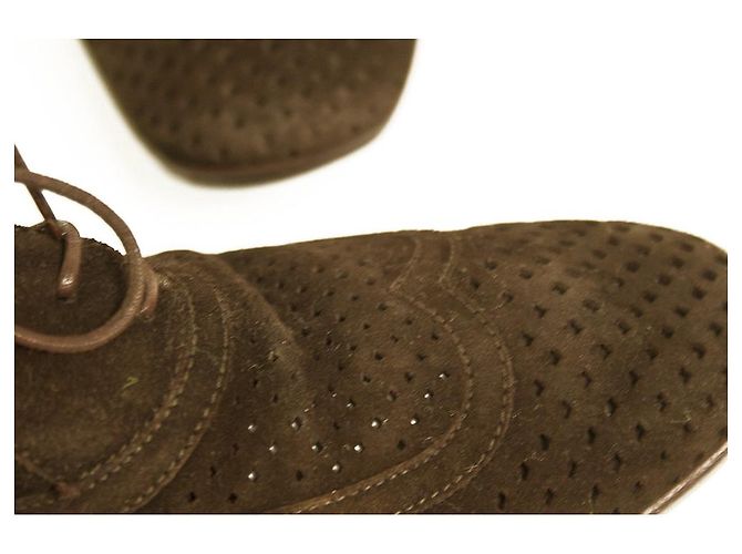 Louis Vuitton LV Scarpe stringate Oxford traforate in pelle scamosciata marrone da uomo 7 - vista 11