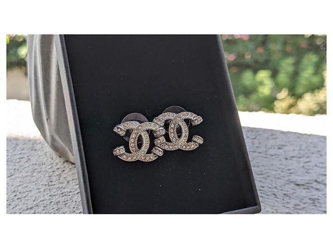 Cambon Orecchini Chanel Comets in oro bianco argentato Argento - vista 3