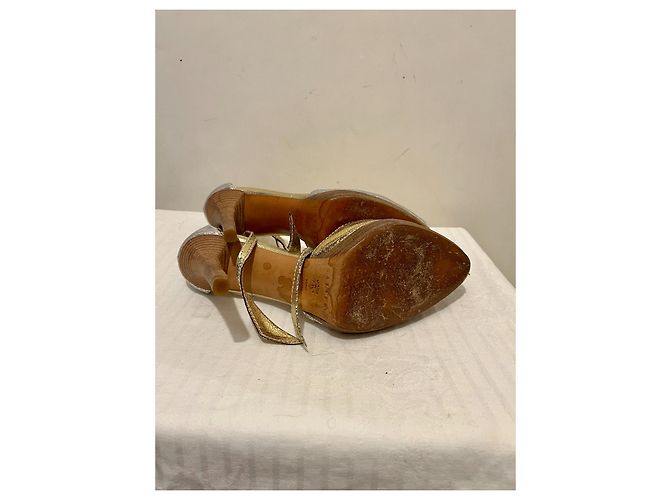 Sandali con tacco oro e argento Casadei D'oro - vista 5