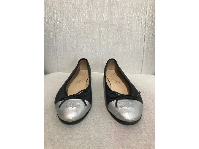 Timeless CHANEL Bailarinas T.UE 36 cuero Negro - vista 2