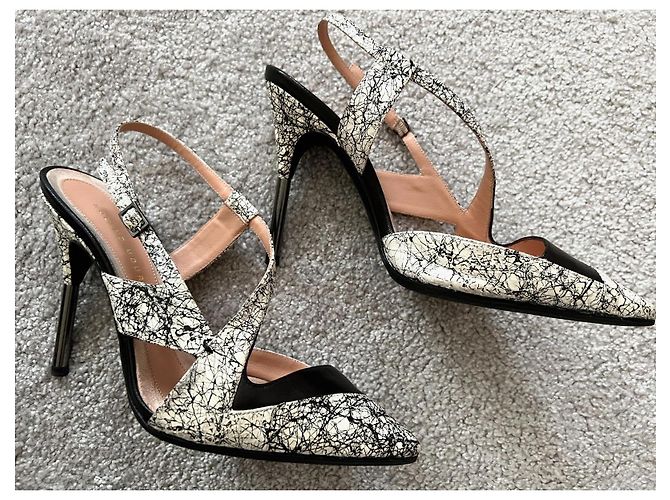 Tacchi Roland Mouret Rabane - serpente d'acqua bianco e nero - vista 12