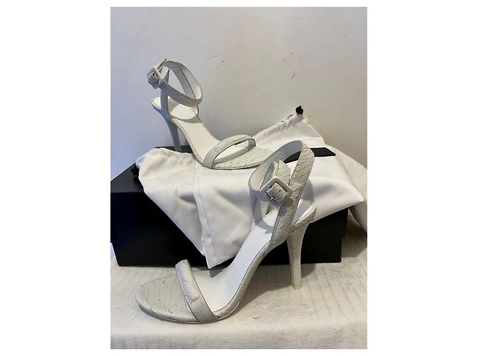 Alexander Wang „Antonia“ Gletscherweiß, Ledersandalen mit Python-Effekt - Ansicht 2