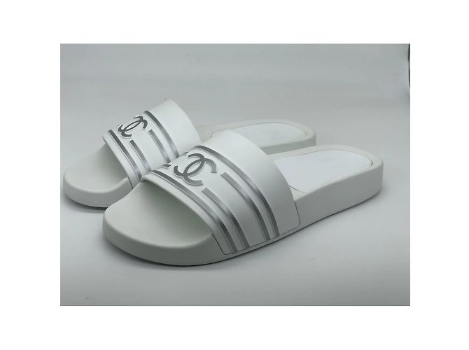 CHANEL  Mules & clogs EU 38 rubber White - view 3