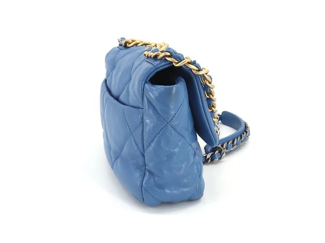 Chanel 19 Borsa con patta in pelle trapuntata media Blu - vista 4