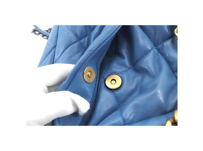 Chanel 19 Borsa con patta in pelle trapuntata media Blu - vista 7