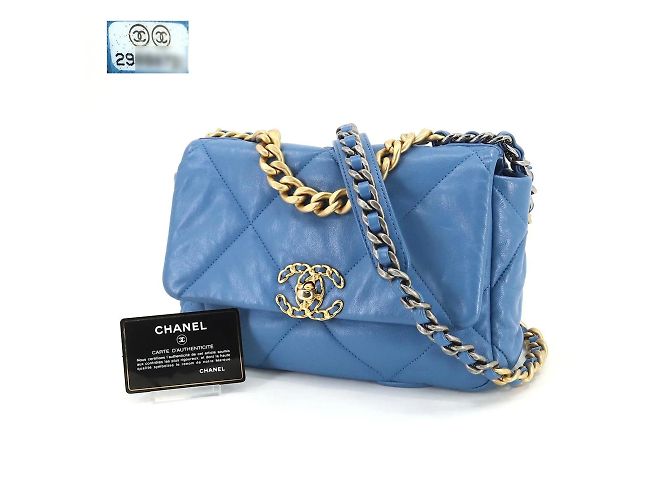 Chanel 19 Borsa con patta in pelle trapuntata media Blu - vista 9