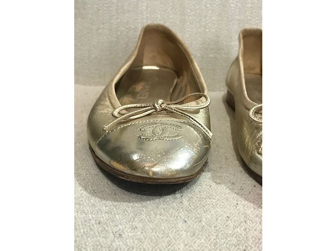 Timeless CHANEL Bailarinas T.UE 37 cuero Dorado - vista 4