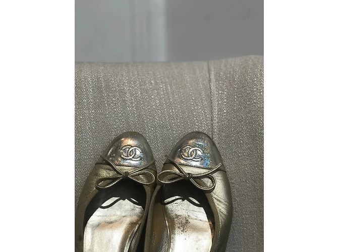 Timeless CHANEL Bailarinas T.UE 37 cuero Dorado - vista 5