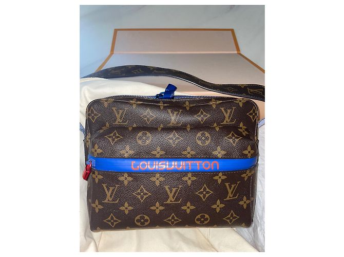 Louis Vuitton Messenger da esterno marrone blu di Virgil Abloh Marrone scuro - vista 2