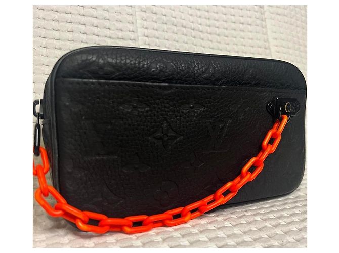 Louis Vuitton Marsupio pochette Volga Nero - vista 4