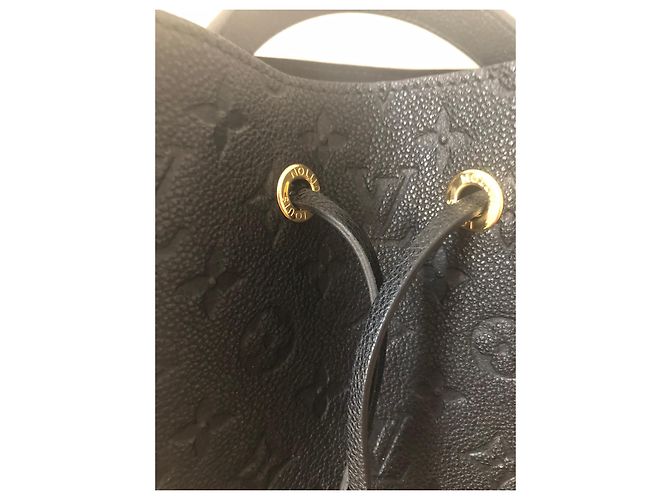 Louis Vuitton NéoNoé Empreinte Borsa in pelle nera Nero - vista 4