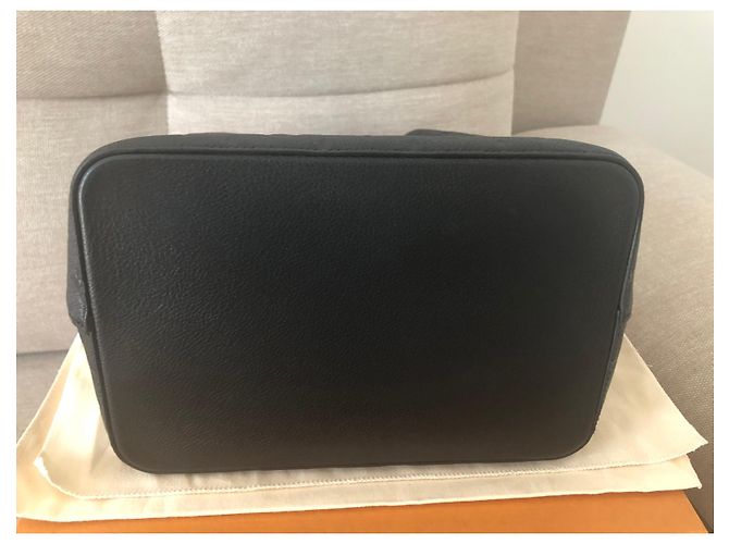 Louis Vuitton NéoNoé Empreinte Borsa in pelle nera Nero - vista 6