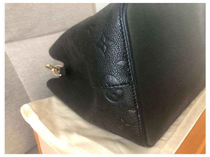 Louis Vuitton NéoNoé Empreinte Borsa in pelle nera Nero - vista 7