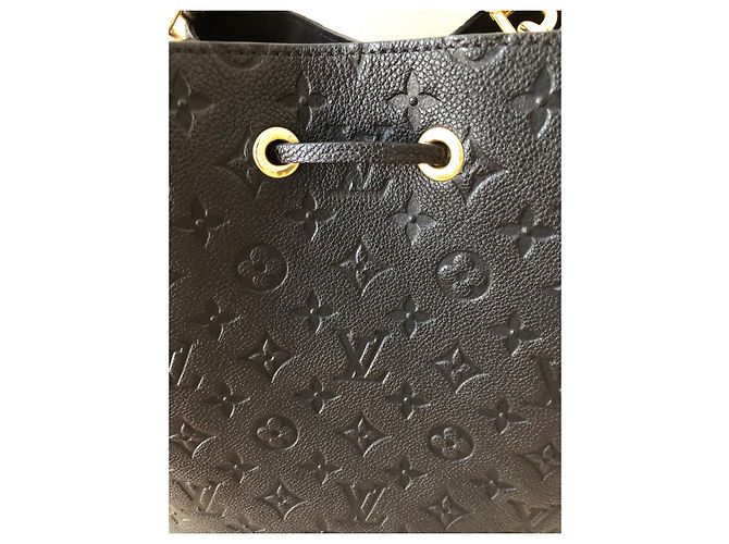 Louis Vuitton NéoNoé Empreinte Borsa in pelle nera Nero - vista 8