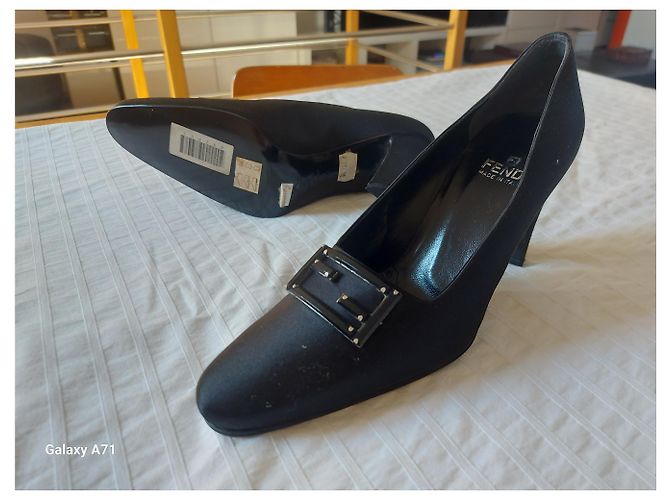 Fendi High Heels aus schwarzem Leder Größe 38 - Ansicht 11
