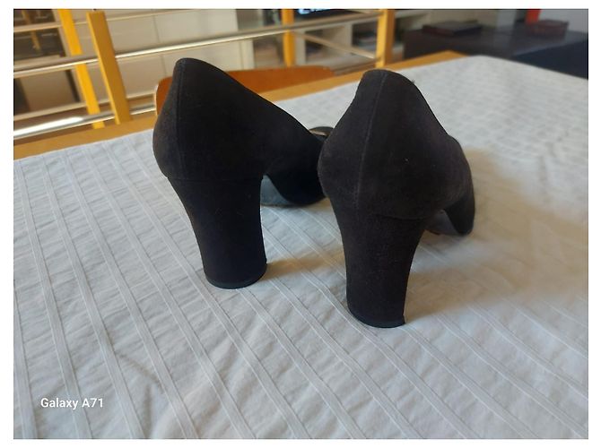 Fendi Wildleder High Heels Schwarz Größe 38 - Ansicht 2