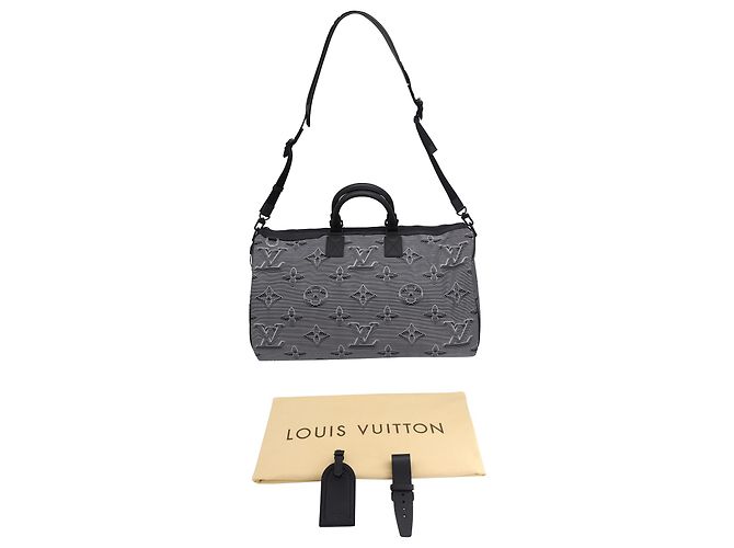 Louis Vuitton Monogram 3D 2054 Reversible Keepall Bandoulière 50 Bag in Multicolor Nylon - view 10