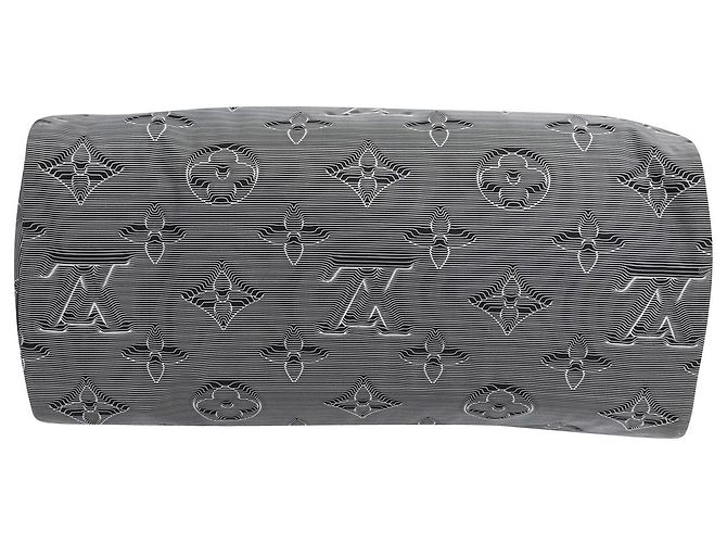 Louis Vuitton Monogram 3D 2054 Reversible Keepall Bandoulière 50 Bag in Multicolor Nylon - view 16