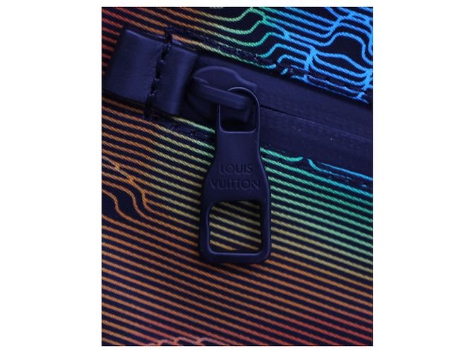 Louis Vuitton Monogram 3D 2054 Reversible Keepall Bandoulière 50 Bag in Multicolor Nylon - view 20