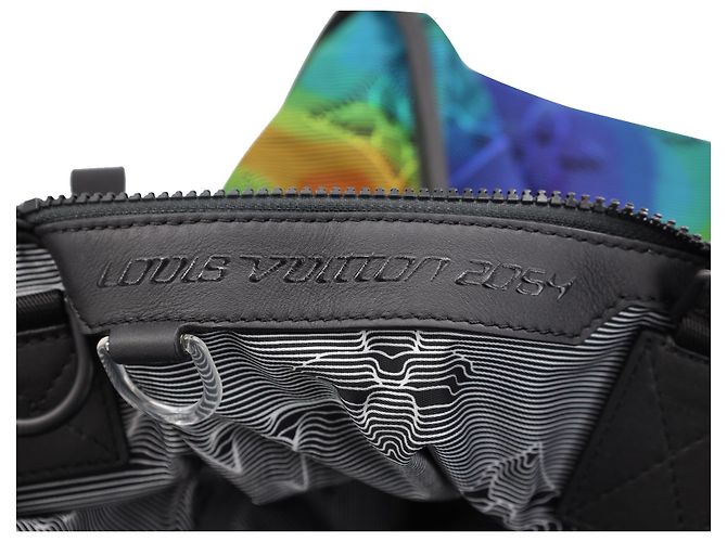 Louis Vuitton Monogram 3D 2054 Reversible Keepall Bandoulière 50 Bag in Multicolor Nylon - view 22